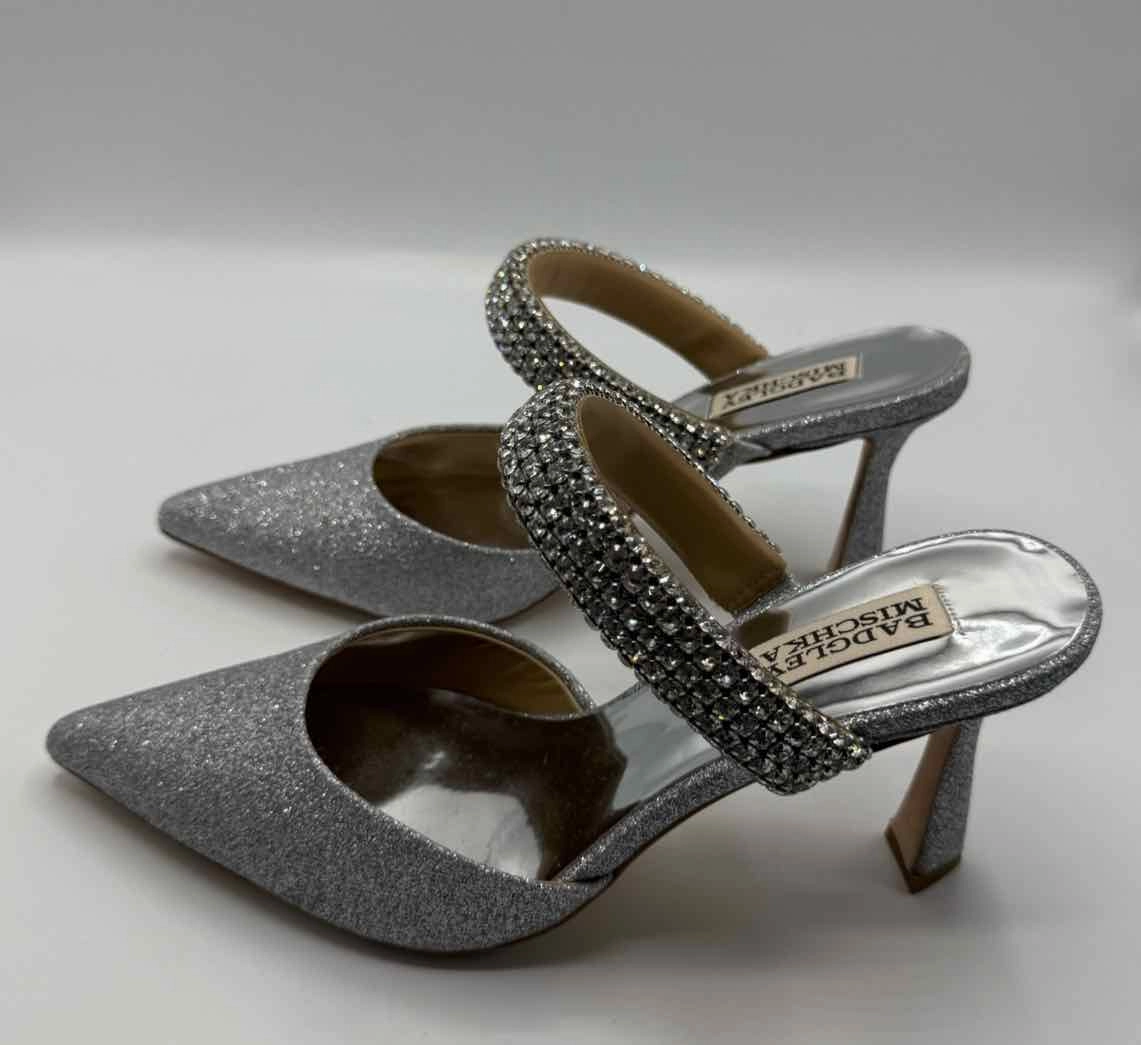Badgley Mischka Silver Size 8 Sadiya Jeweled Kitten Heels