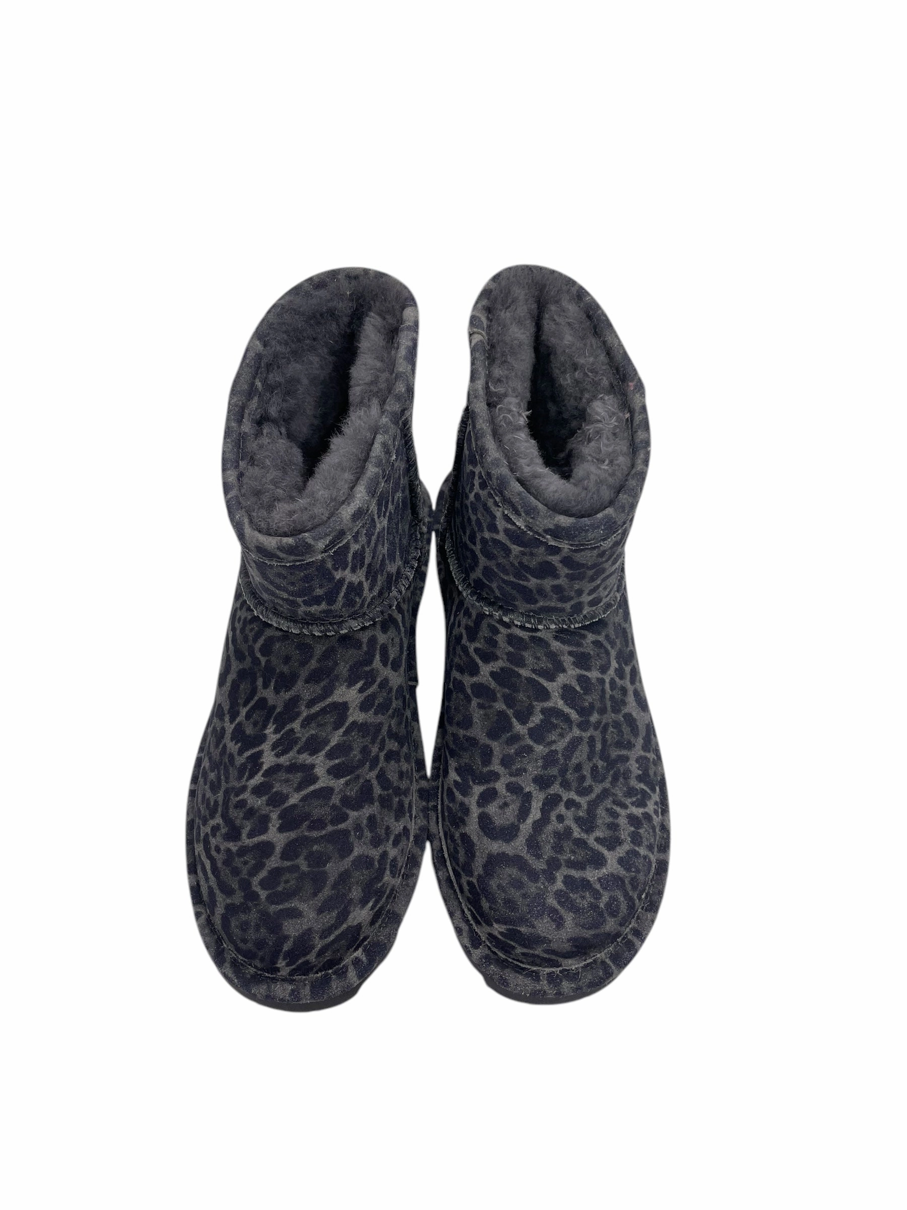 Boots Ankle Flats By Bearpaw In Animal Print, Size: 7
