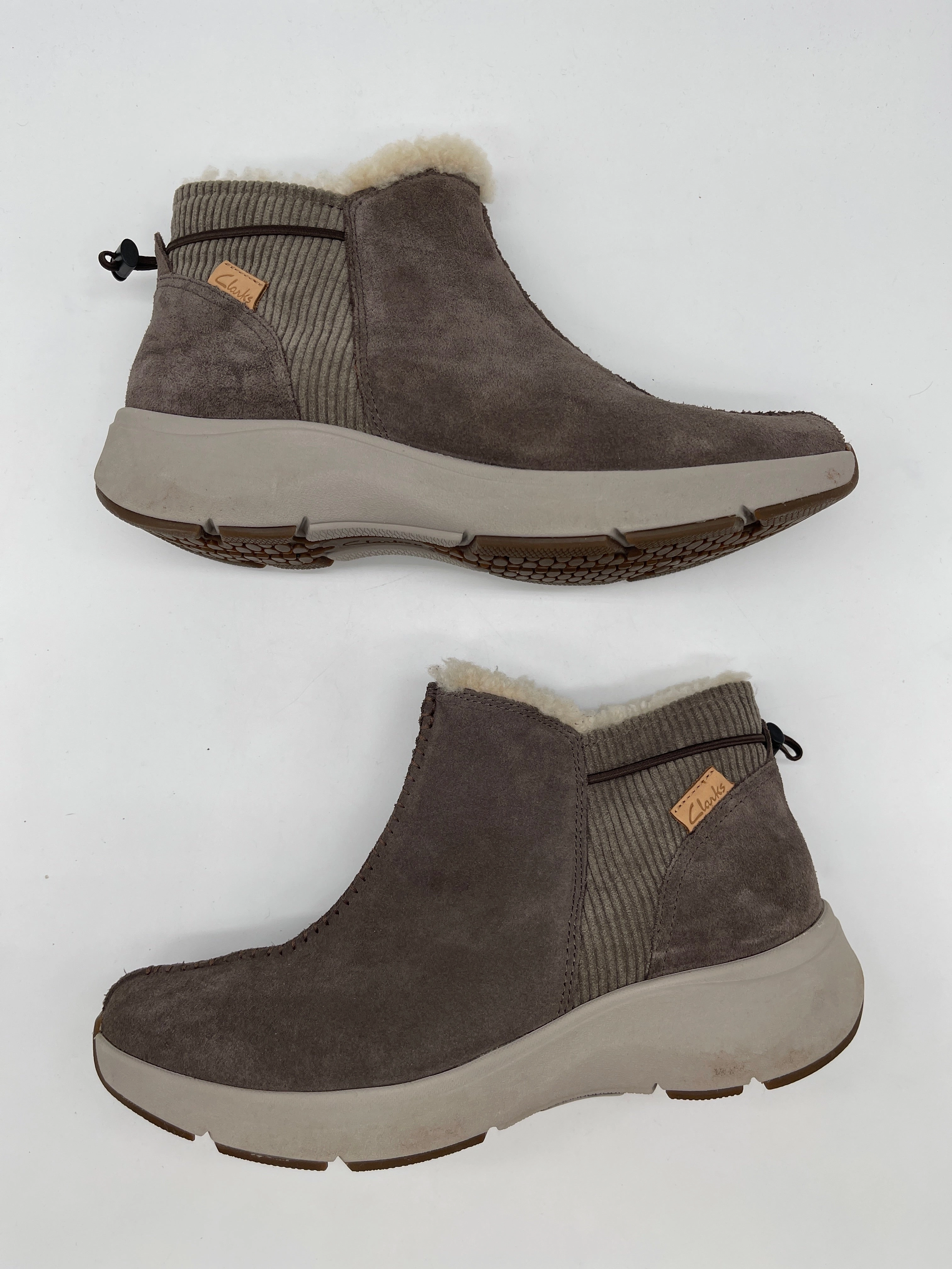 Boots Ankle Flats By Clarks In Tan, Size: 11