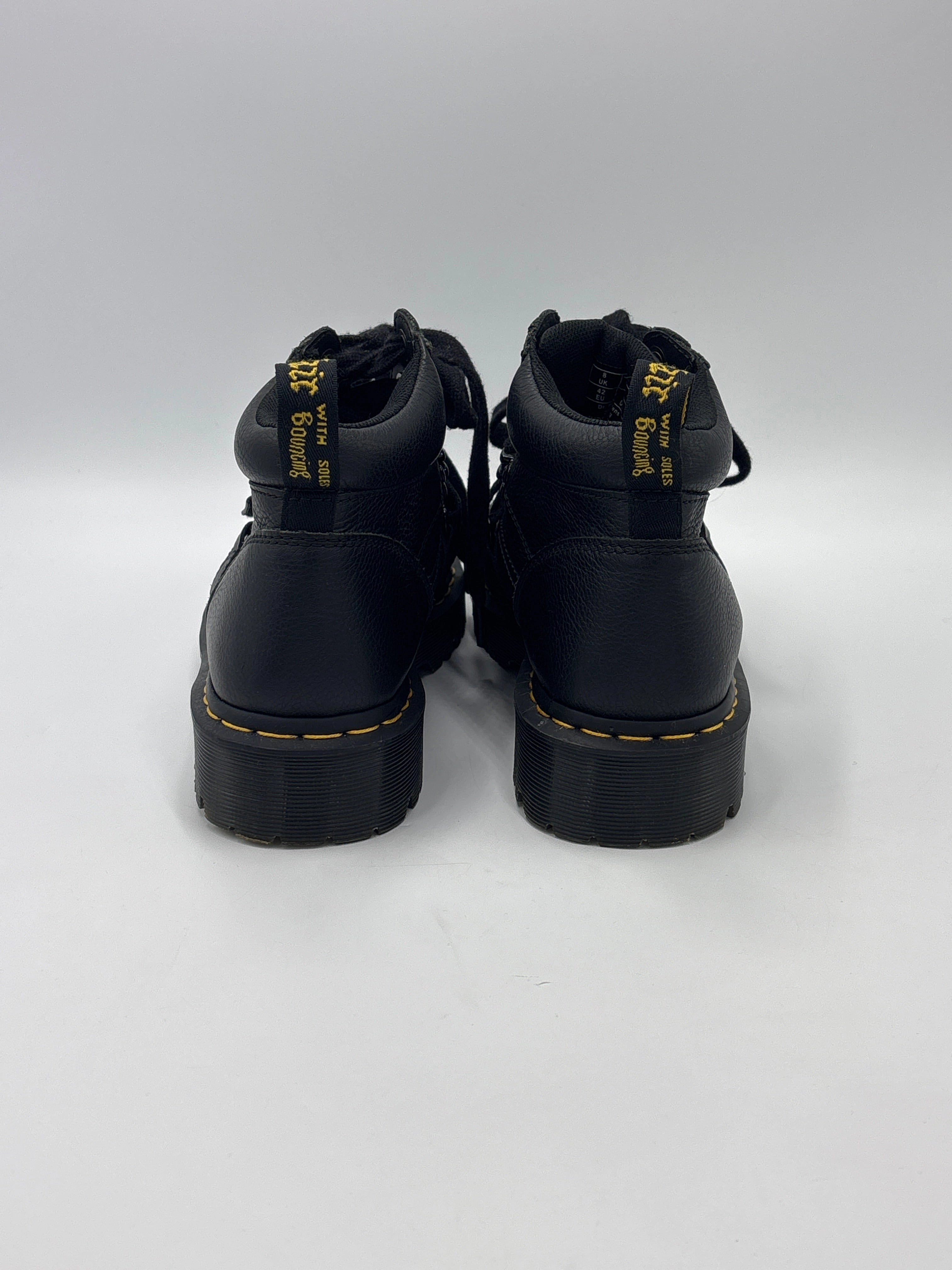 Boots Ankle Flats By Dr Martens In Black, Size: 10