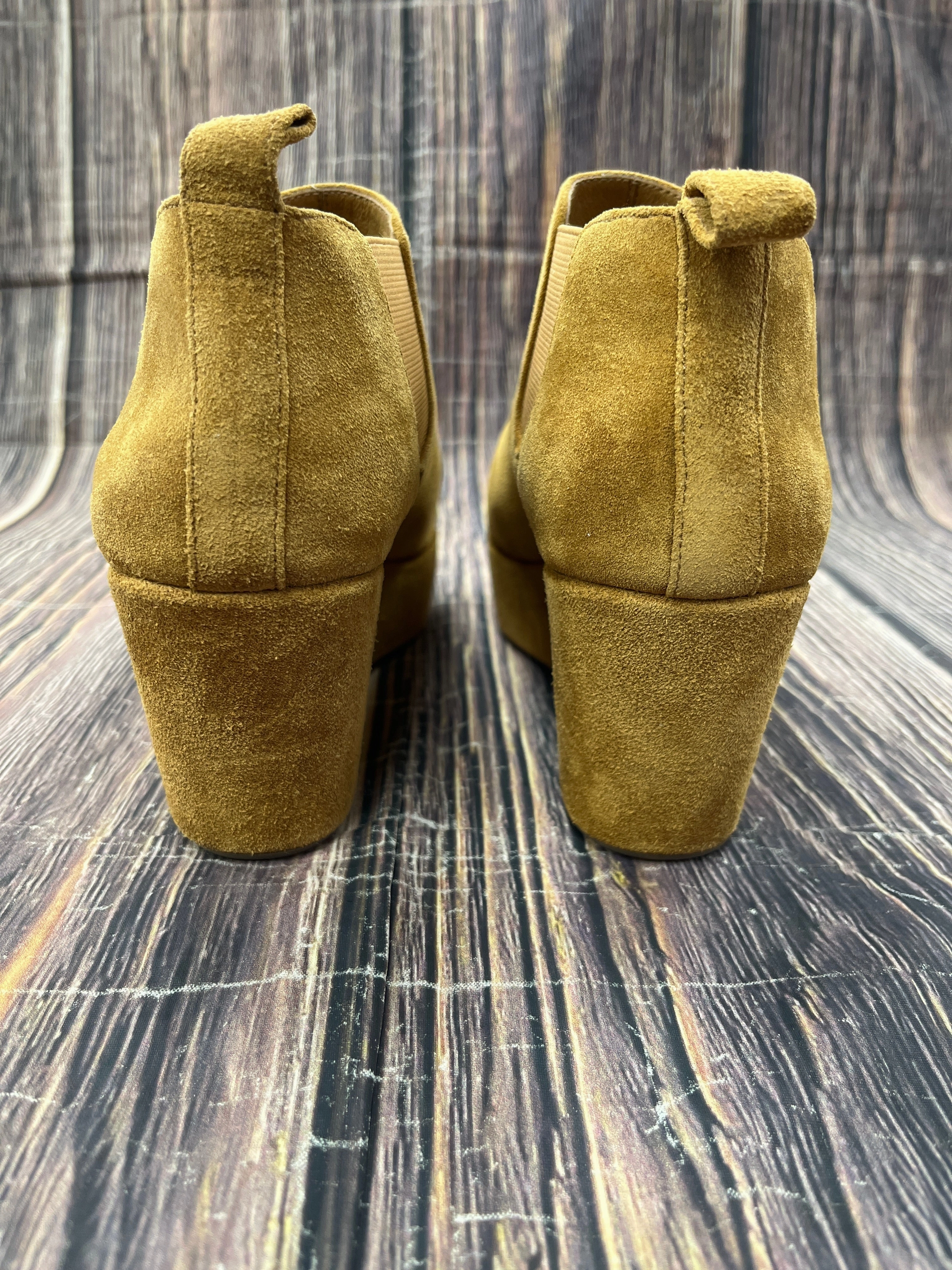 Boots Ankle Heels By Cmb In Tan, Size: 7.5