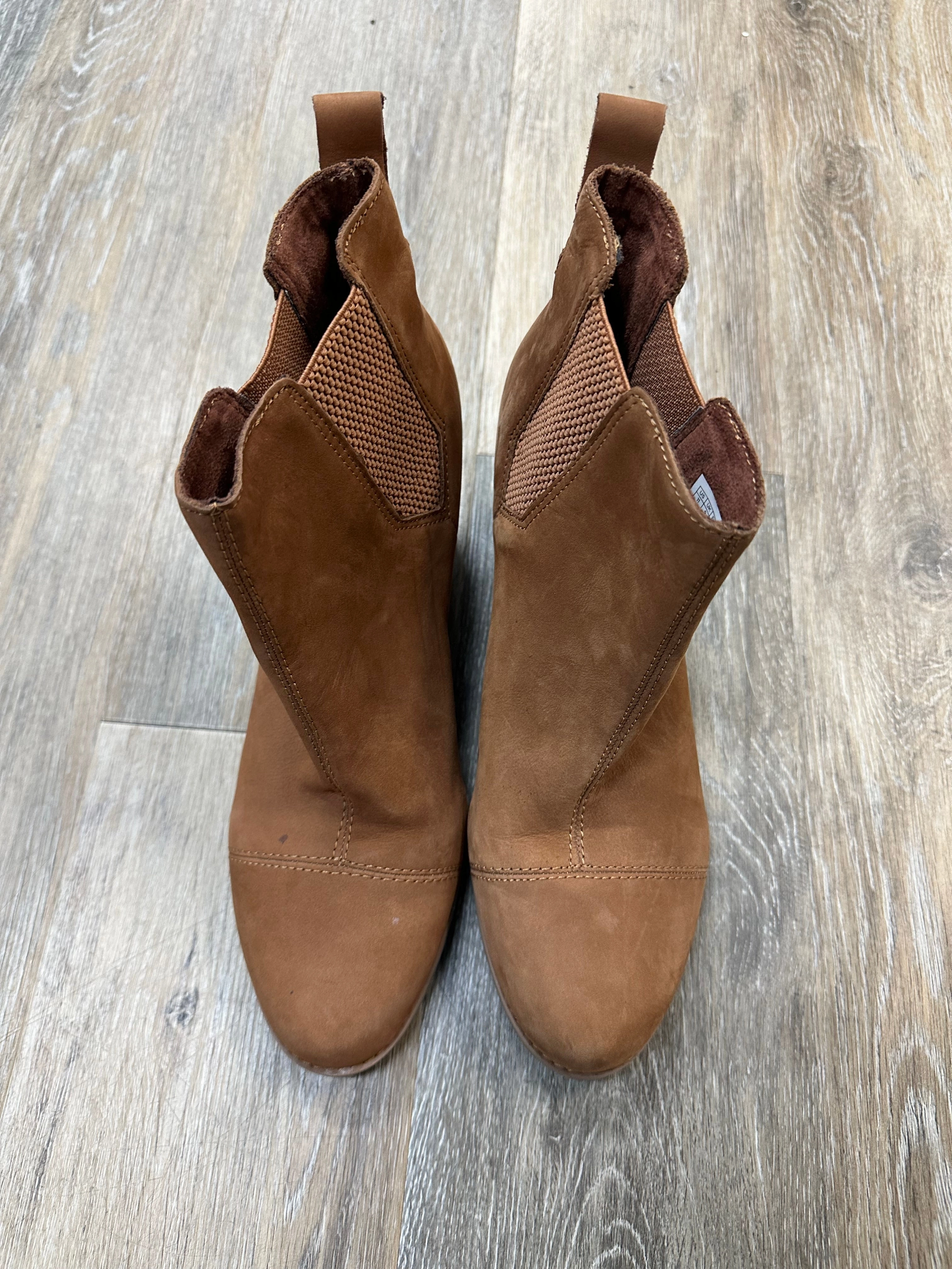 Boots Ankle Heels By Toms In Brown, Size: 11