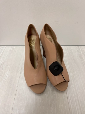Boots Ankle Heels By Vince Camuto In Cream, Size: 6.5