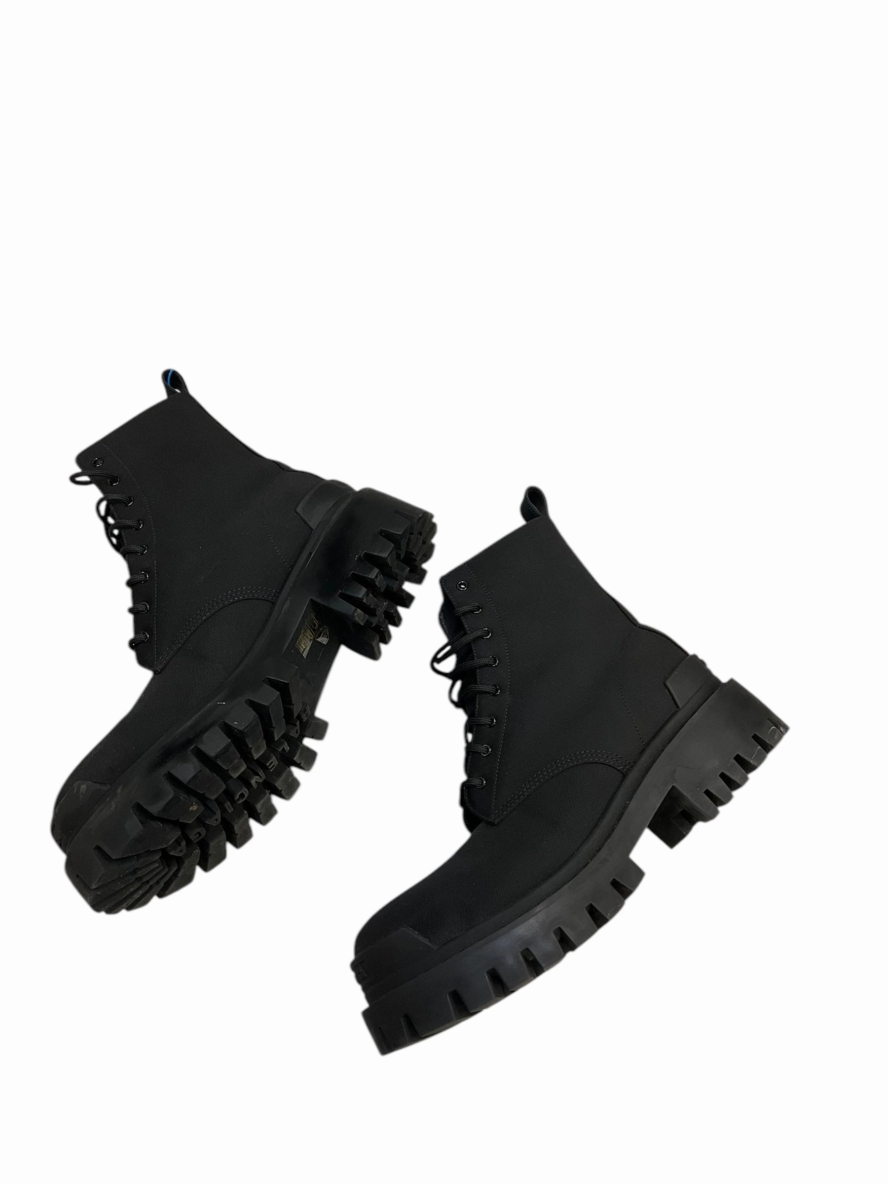 Boots Luxury Designer By Balenciaga In Black, Size: 40