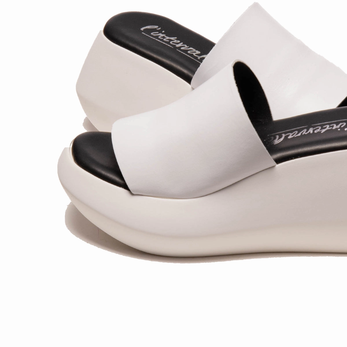Dayo White Leather