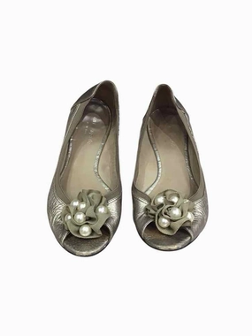 Kate Spade Gold Size 6.5 Shoes