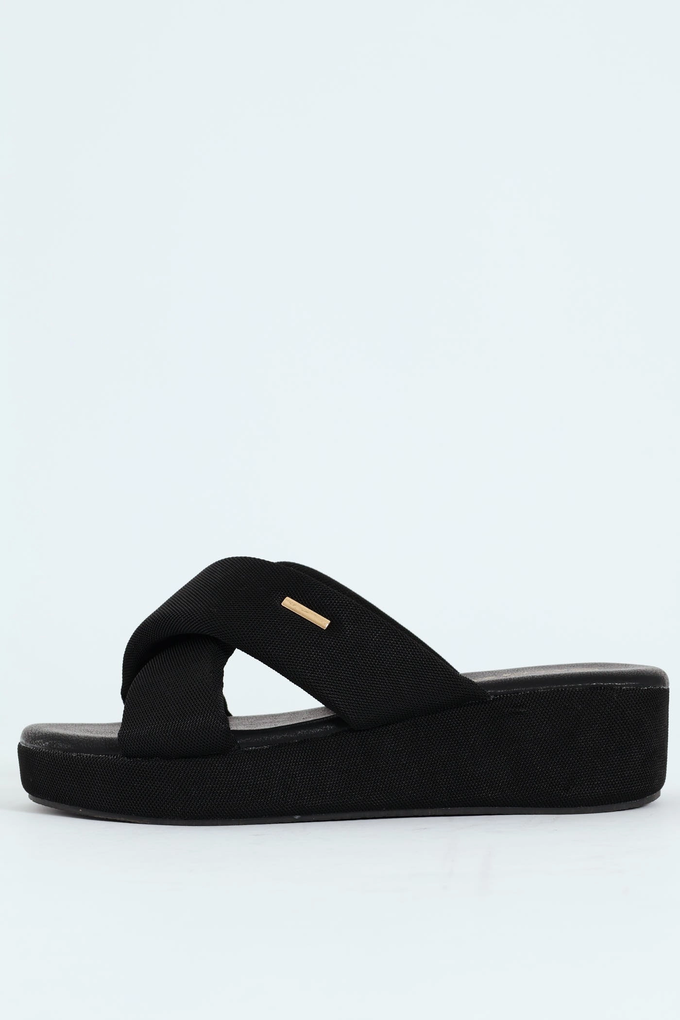 Mesh Crosstrap On Flatform Sandal - Black
