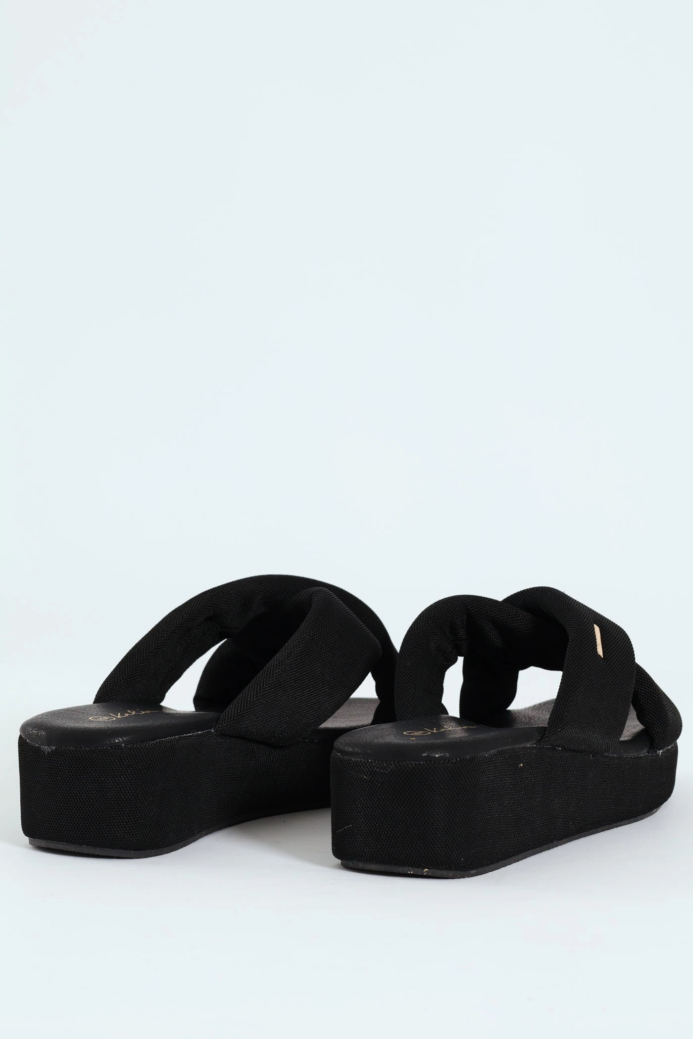 Mesh Crosstrap On Flatform Sandal - Black