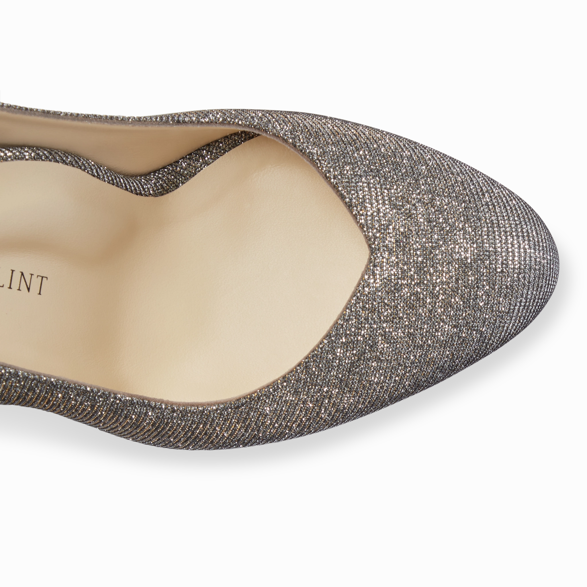 Perfect Round Toe Pump 70