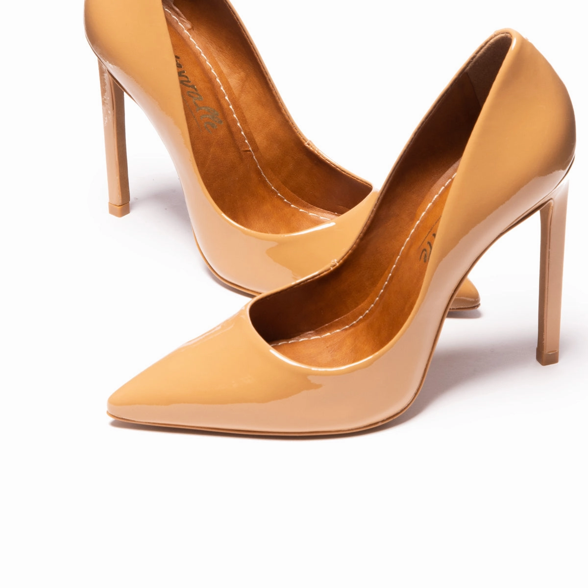 Renata Camel Patent