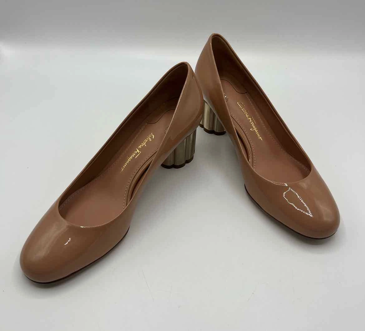 Salvador Ferragamo Nude Size 5 Shoes