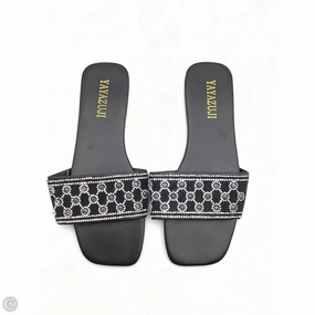 Sandals Flip Flops By Clothes Mentor In Black, Size: 9