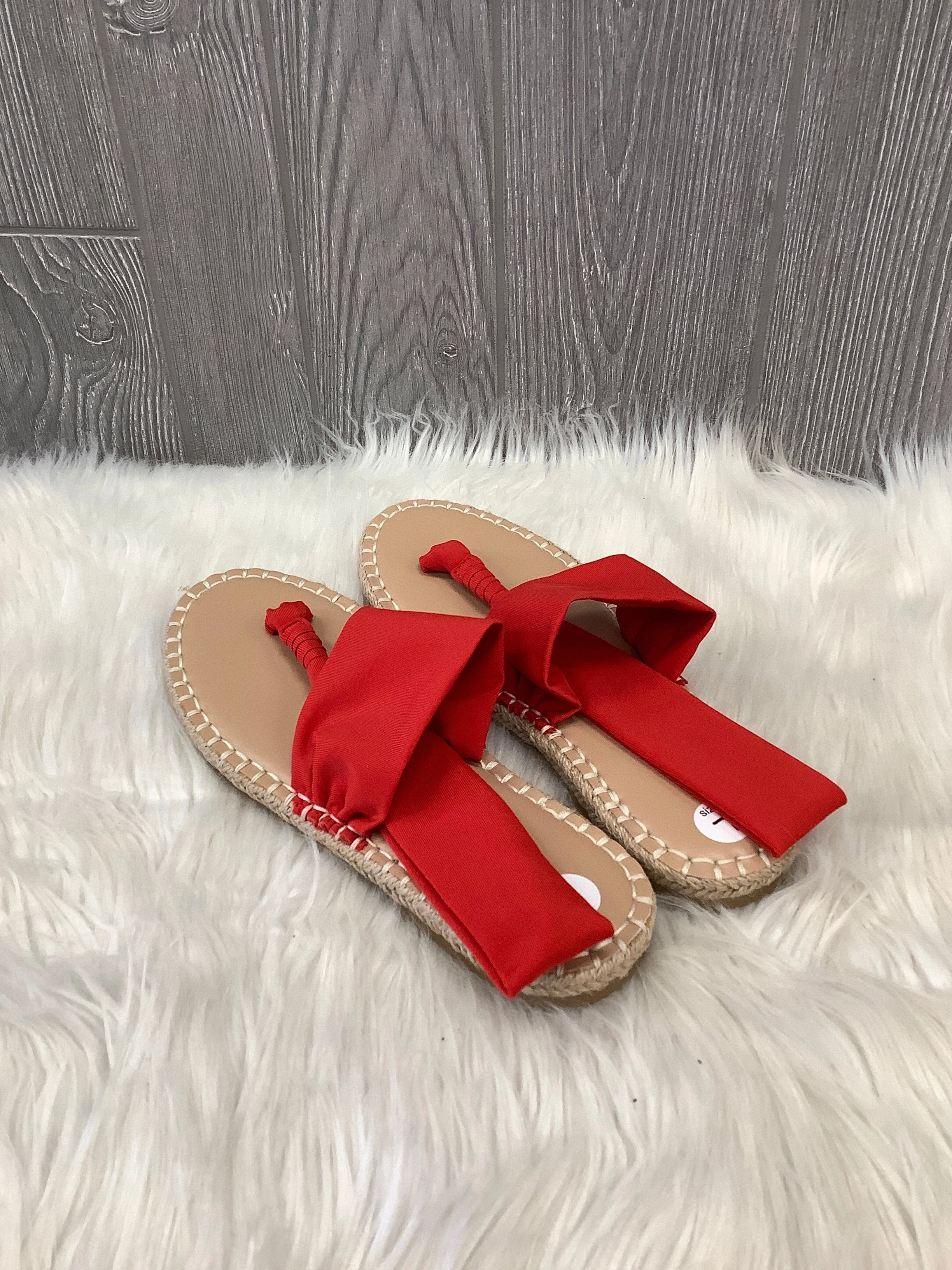 Sandals Flip Flops By Shoedazzle In Red & Tan, Size: 7