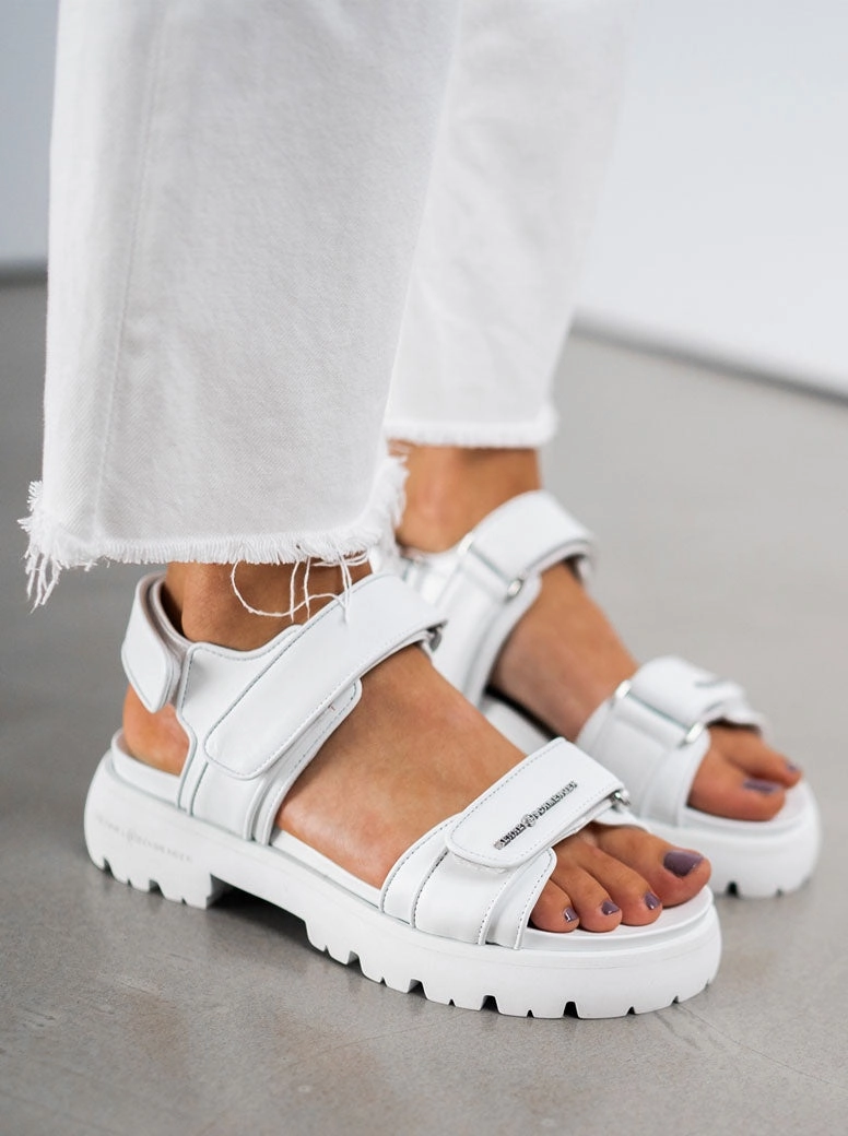 Scope white