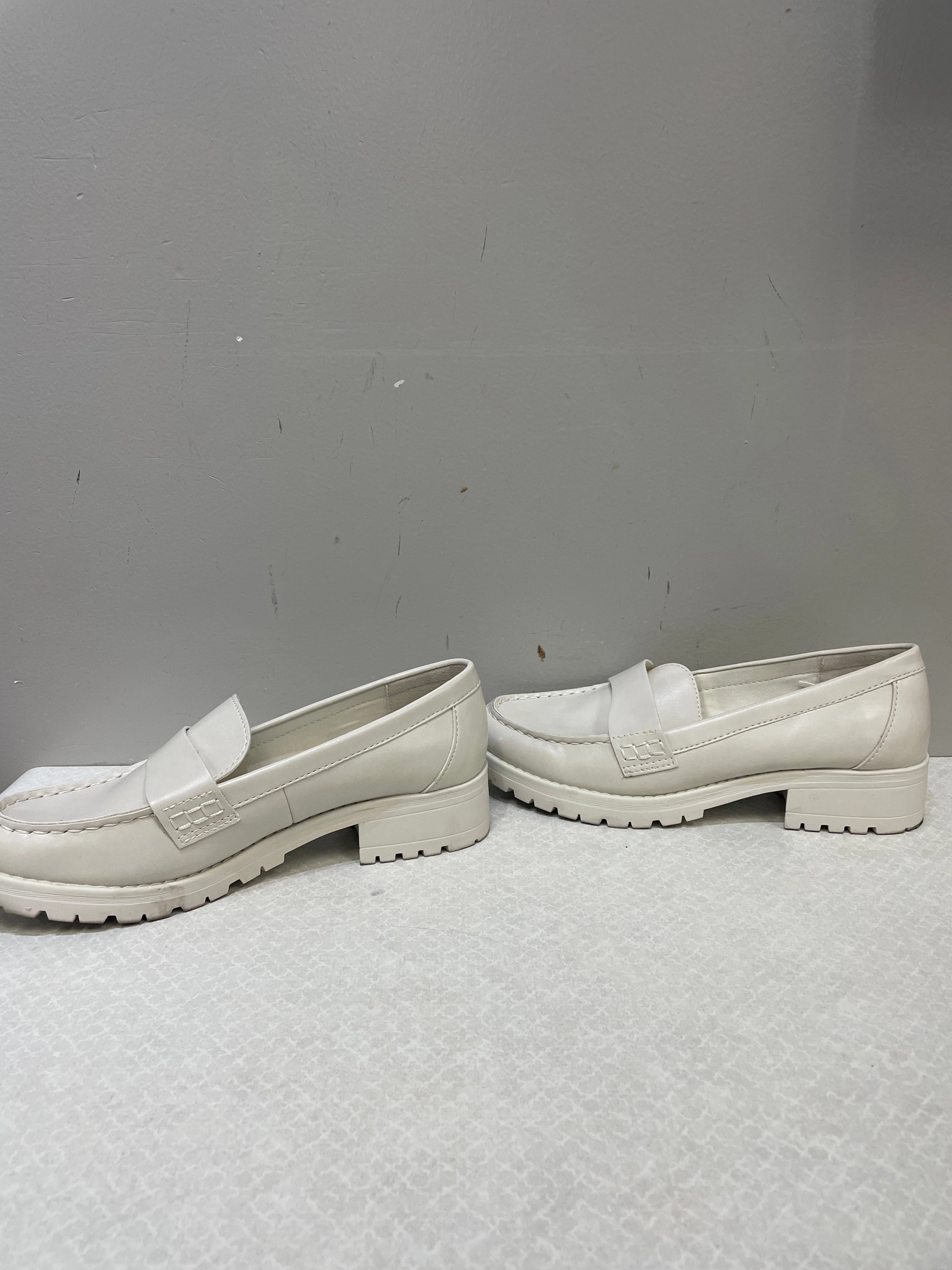 Shoes Heels Block By Old Navy In White, Size: 10