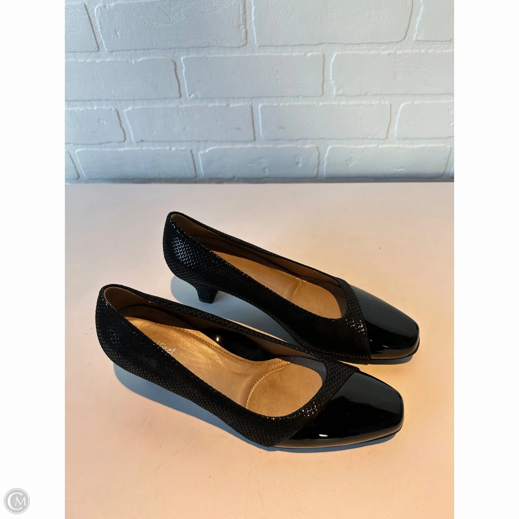 Shoes Heels Kitten By Cmc In Black, Size: 8.5