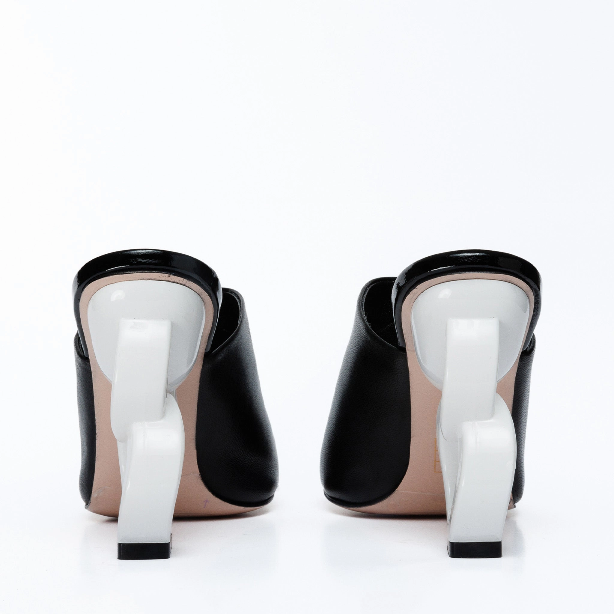 The Cymmer Black Leather Women Sandal