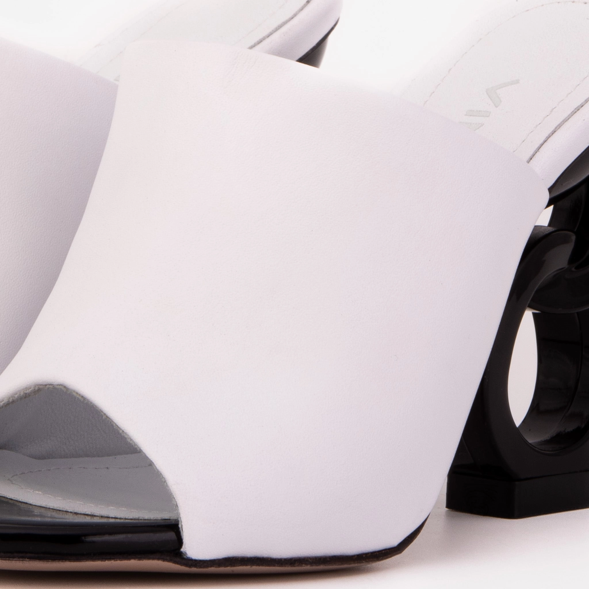 The Cymmer White Leather Women Sandal