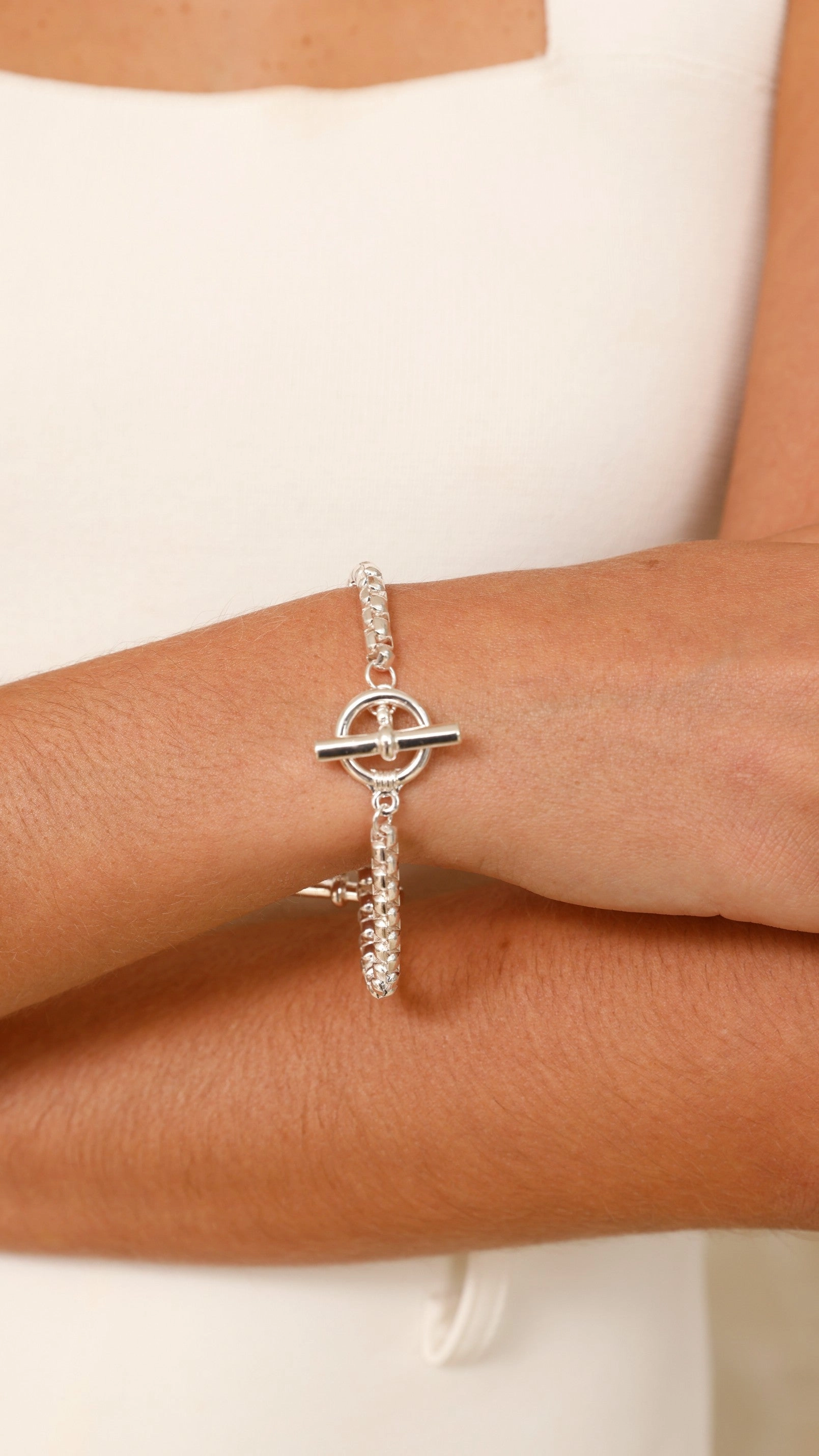 Toggle Detail Interest Chain Bracelet - Silver