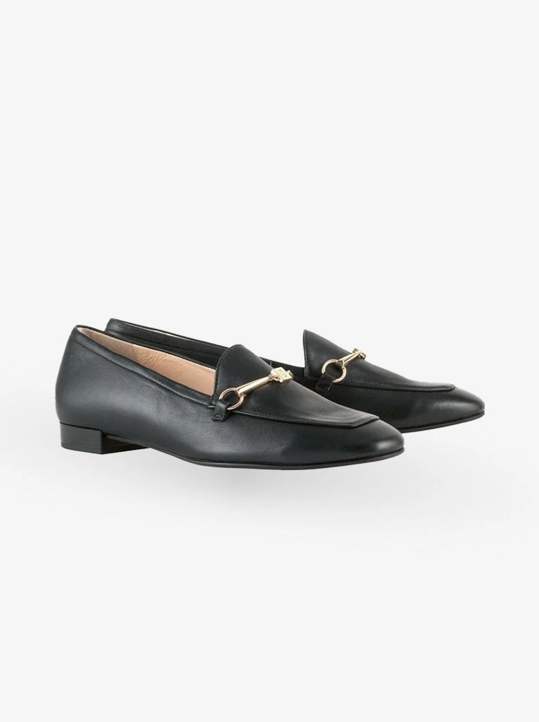 Vivienne black